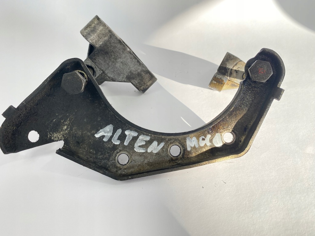 Кронштейн кронштейн генератора mercedes w124 w201 m102 1021550835 1021550735 Ціна