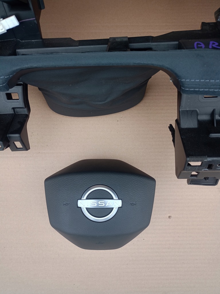 фото №5, Консоль приборная панель приборная nissan ariya 21- демонтаж