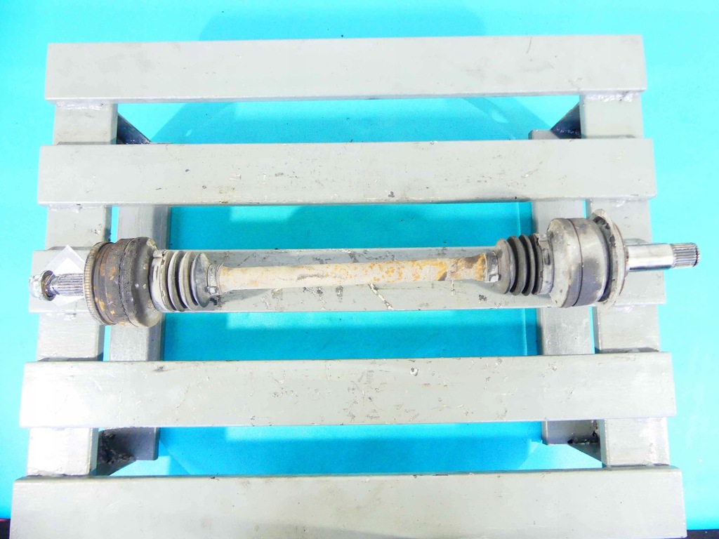 фото №1, Приводной вал задняя правая mercedes clk c209 w209 2.7 cdi