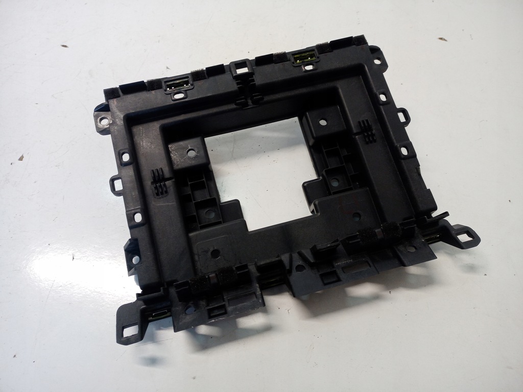 фото №1, Рамка кронштейн дисплея citroen c5 aircross 9817075980