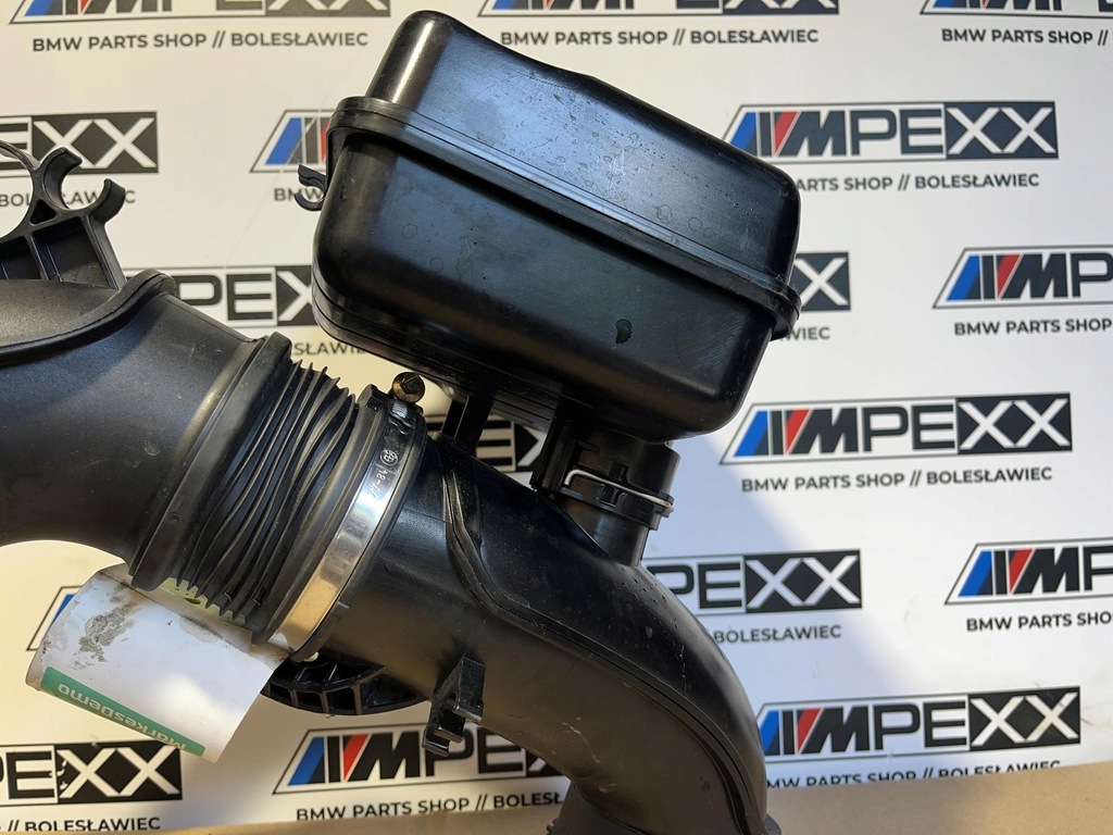 фото №12, Bmw f10 f11 труба воздухозаборник шланг воздуха резонатор 8508047 8512014 8512249
