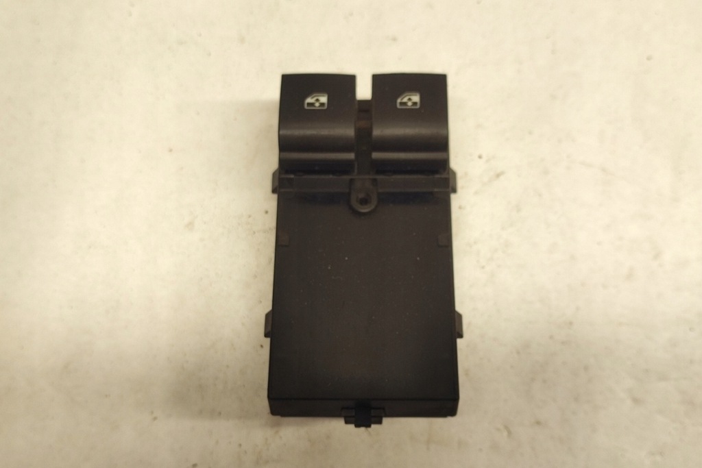 фото №12, Кнопка керування вікон лівих передніх двері chevrolet camaro 22806290