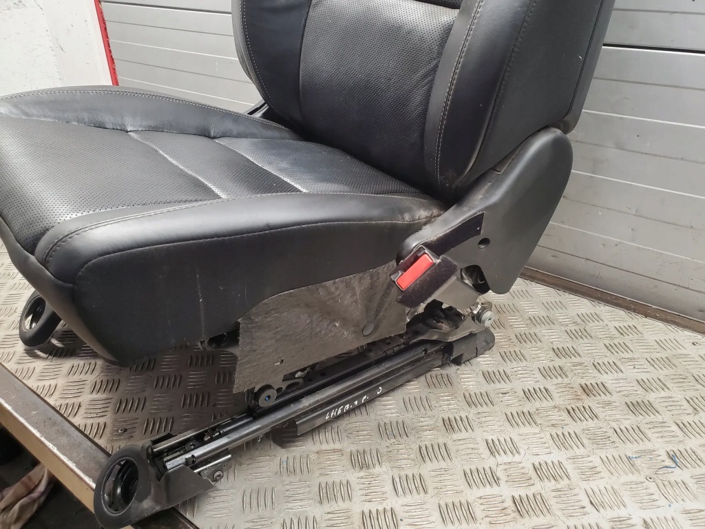 фото №6, Jeep grand cherokee 2015-2022 перед сторона права сидіння, сидіння