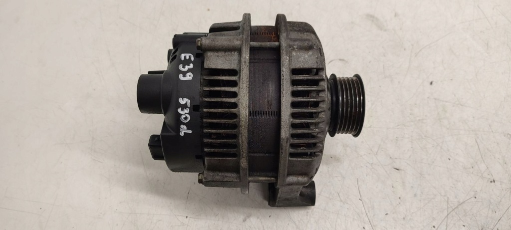 Купити Генератор bmw e39 lift 3,0td kombi