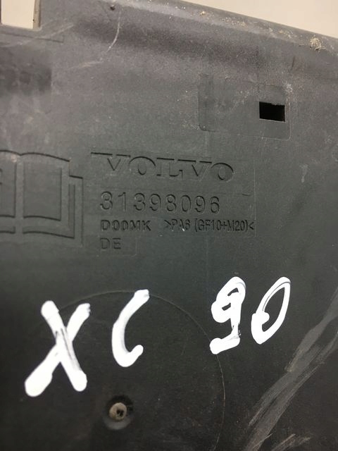 фото №5, Volvo xc90 коробка предохранителей 31398096