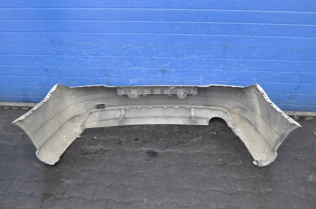 Mercedes klasa c w204 седан amg бампер задний задний c650 Недорого