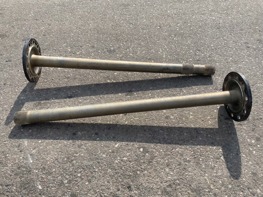 Приводной вал półośka мост mercedes actros mp4 1845 с Разборки