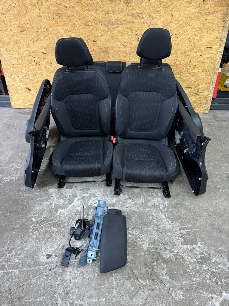 фото №1, Сидіння сидіння заднє сидіння обшивки renault megane iv hb комплект