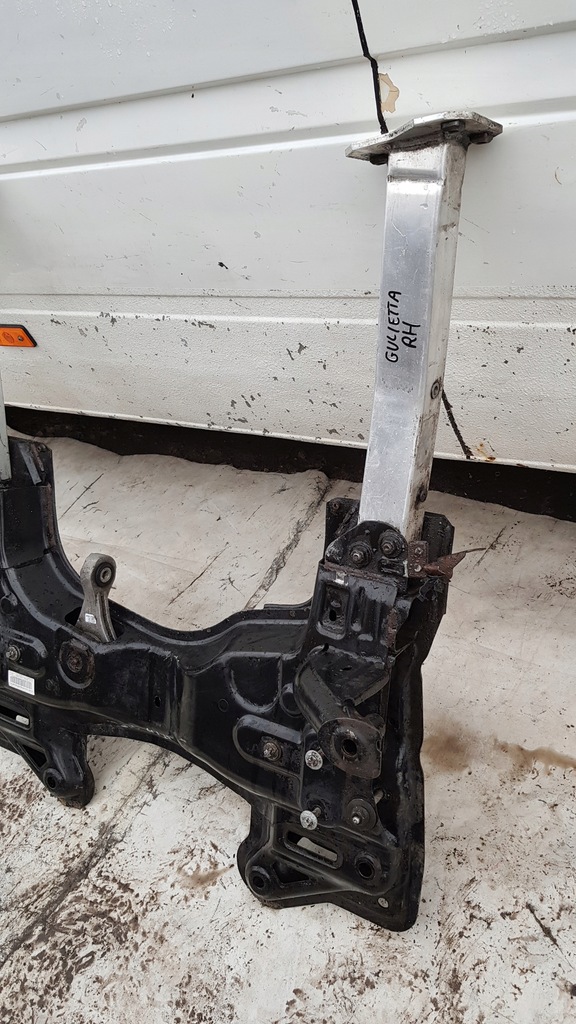 фото №3, Подрамник зона перед alfa romeo giulietta 1.4 t