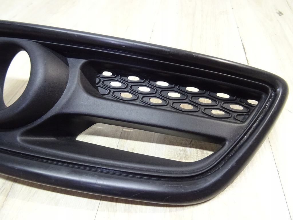 фото №2, Решітка протитуманної фари права перед передня renault captur 13-16 620740754r