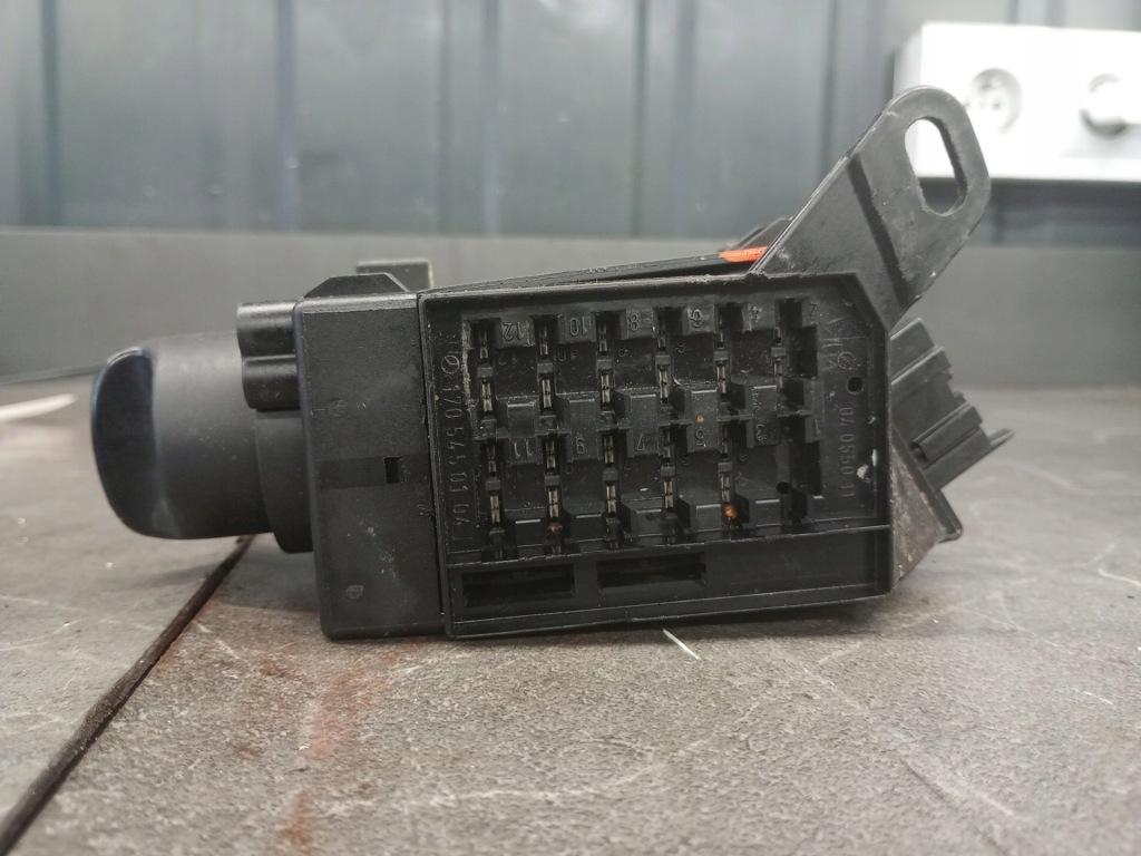 фото №1, Вимикач світла mercedes slk r170