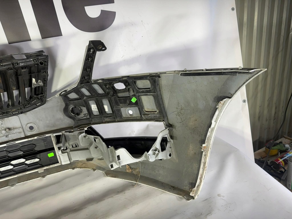 Skoda octavia 3 рестайлинг  бампер перед передний sprysk, pdc lf9e 5e0807221n с Разборки