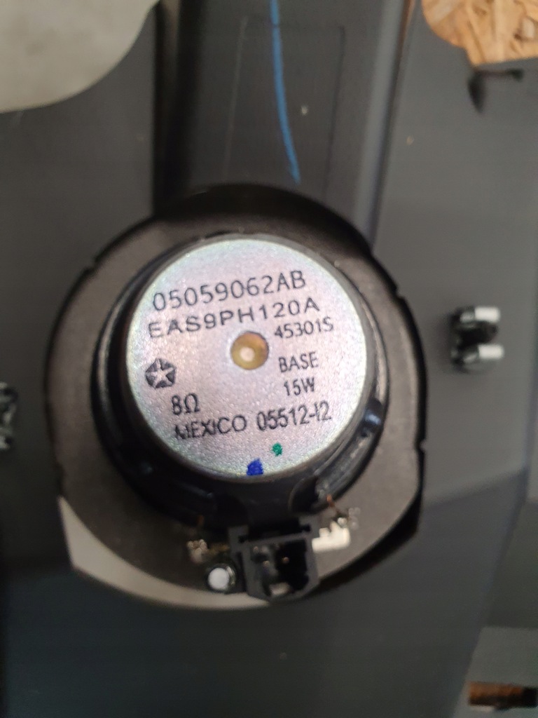 фото №8, Chrysler town & country 2015 каркас панели приборная панель