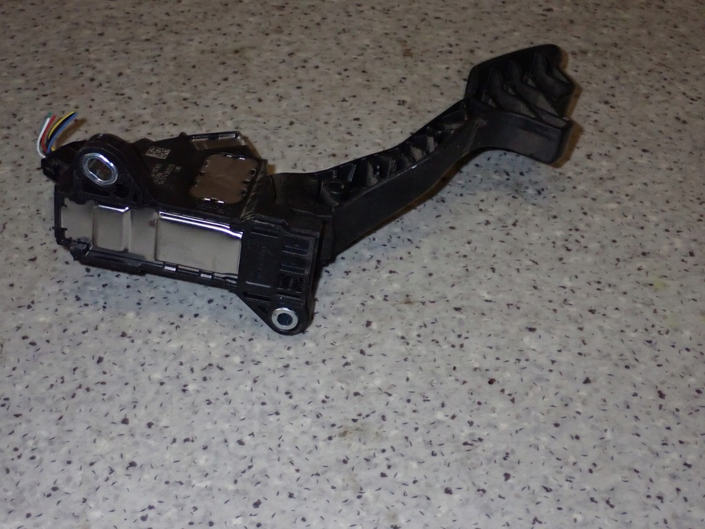 фото №5, Toyota yaris iii гібрид потенціометр газу педаль