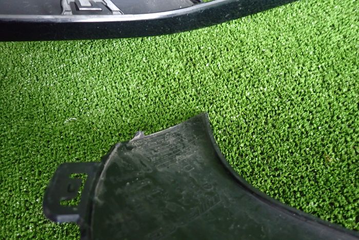 фото №7, Mercedes w214 214 amg e-klasa решётка бампера молдинг правая