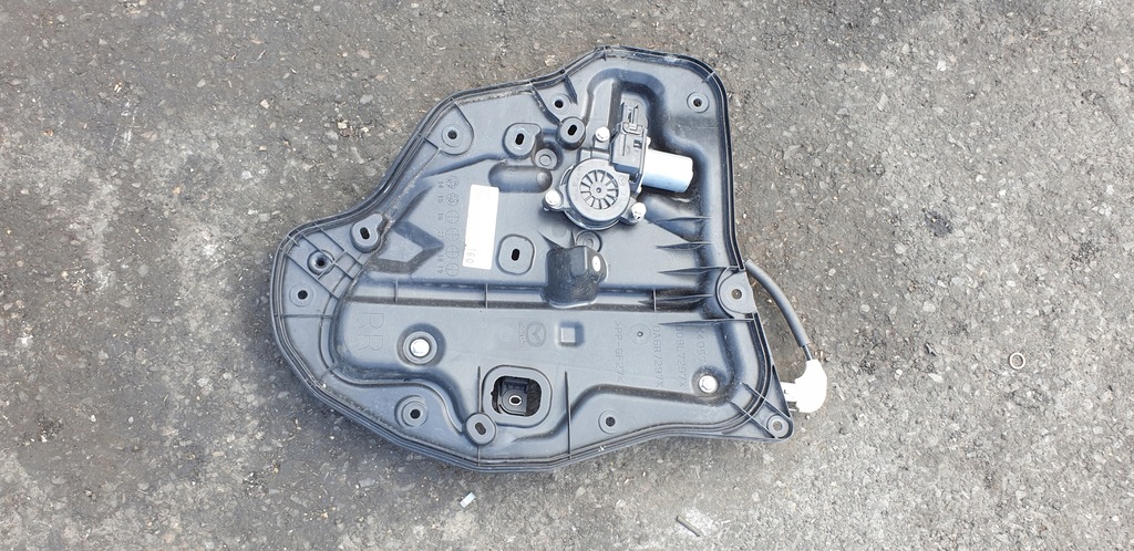 фото №1, Моторчик подъёма стекло правый задняя mazda cx-3 оригинальный номер eu