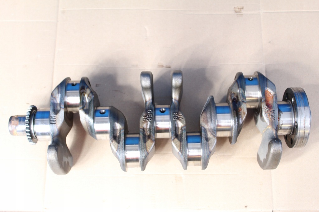 фото №11, Audi q3 8u lift 1.4 fsi czea wał поршні вкладиші 2015r 04e107065gh