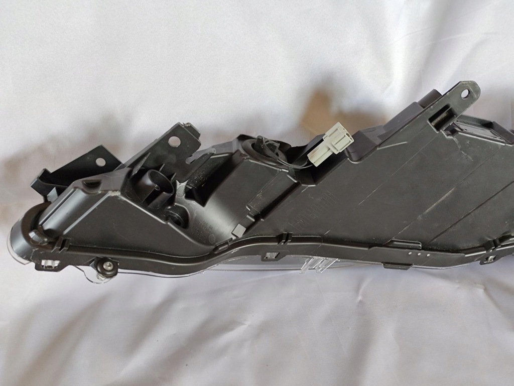 фото №7, Лампа led правий перед nissan juke ii 90170975