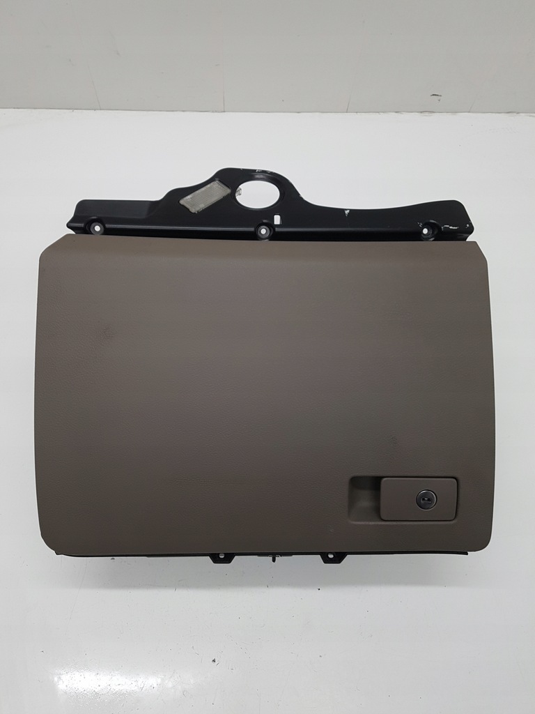 фото №1, Бардачок пассажира vw passat b6 3c1857114