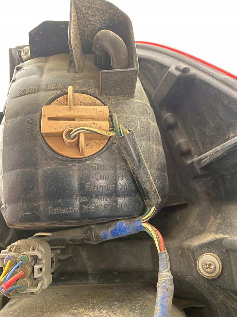 фото №8, Toyota hilux viii лампа правая задняя 2015 - правый задняя