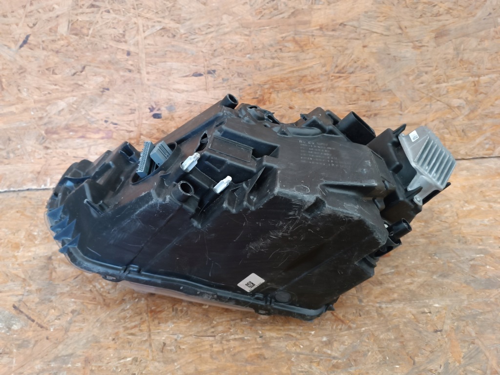 фото №16, Лампа правий перед eu led volvo xc40 31655632