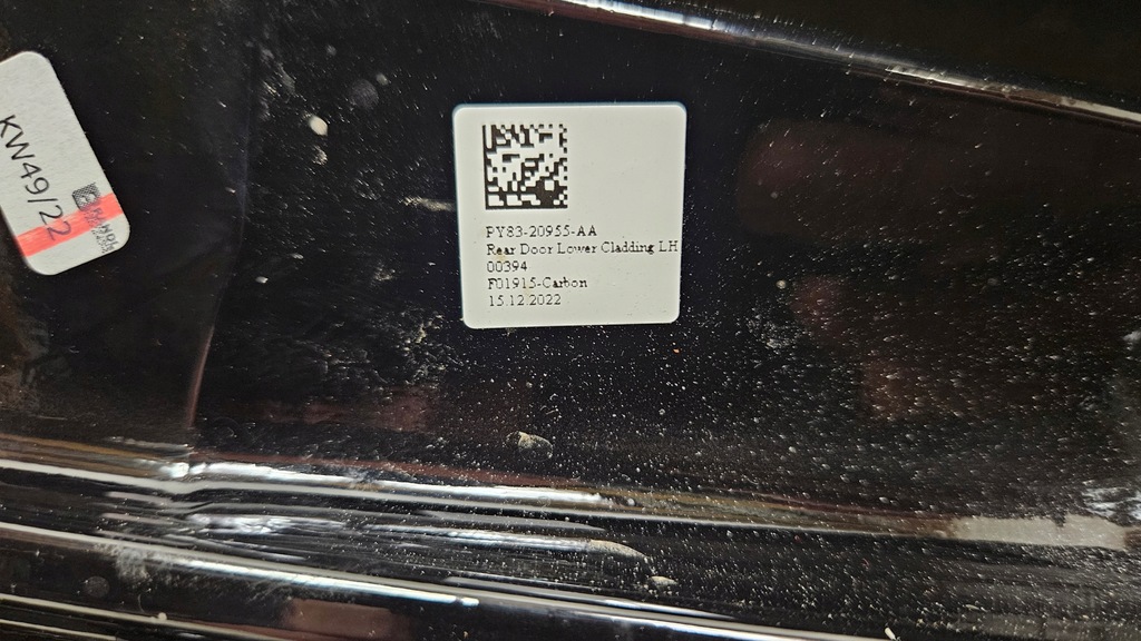 фото №5, Молдинг двері лівий задня aston martin dbx карбон py83-20955-aa