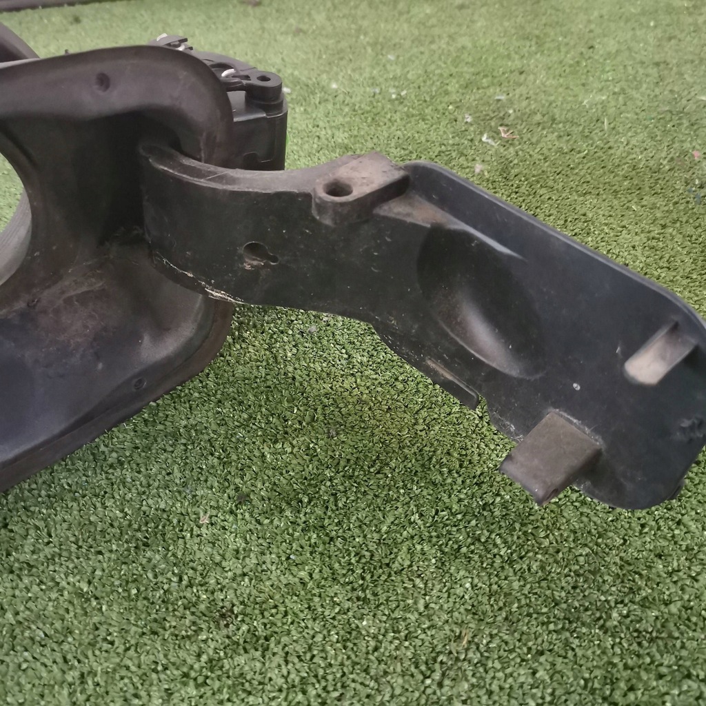 фото №10, Bmw x1 e84 кришка заливної пального 2990139