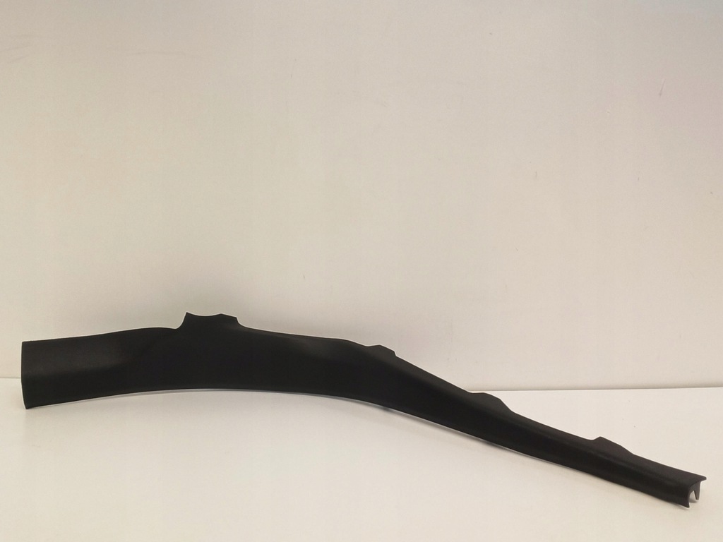 фото №1, Audi a4 b9 защита порог стойка левая 8w0867767