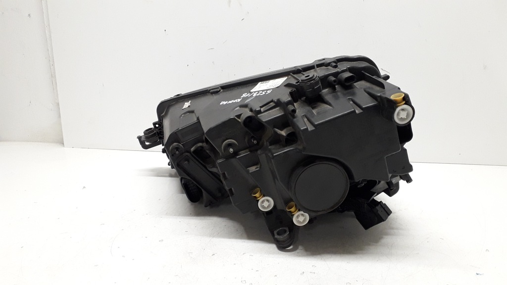 фото №15, Skoda karoq лампа правая передняя full led - корпус