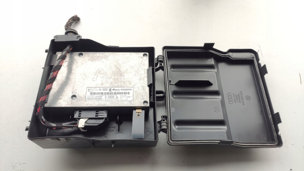фото №1, Audi a4 b8 a5 8t модуль bluetooth 8t0862335d