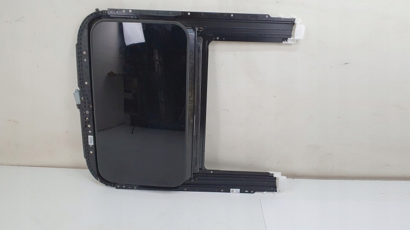 фото №1, Audi a7 люк 4g8877041e