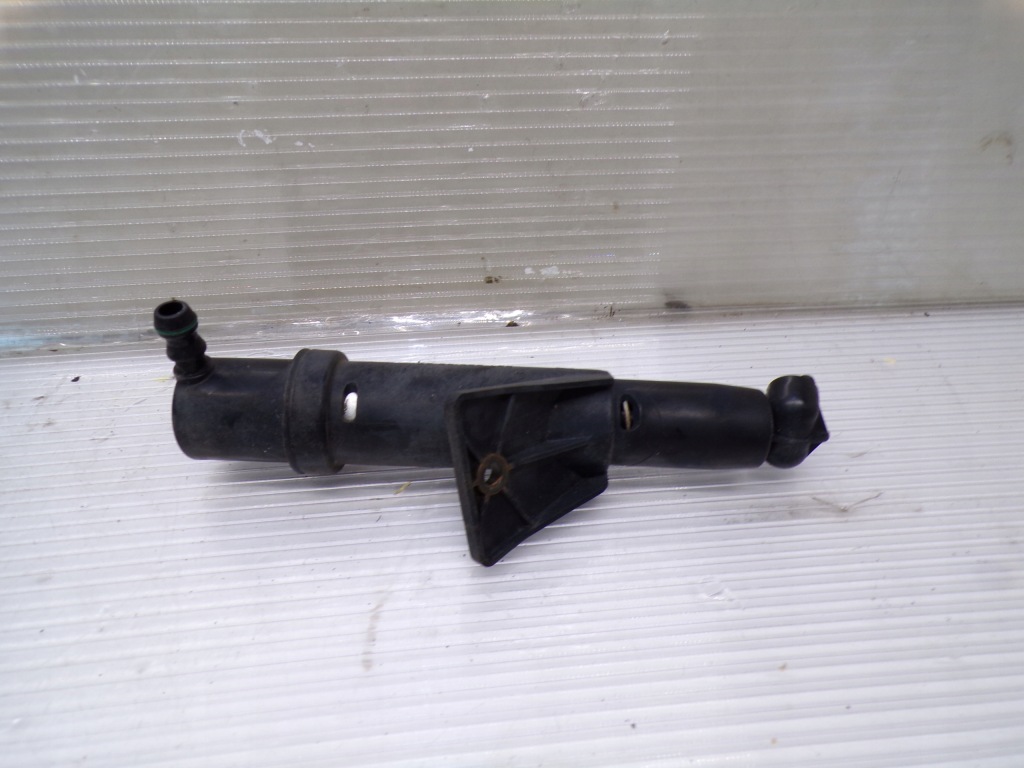 фото №2, Омивач лампи правий mercedes w251 r klasa