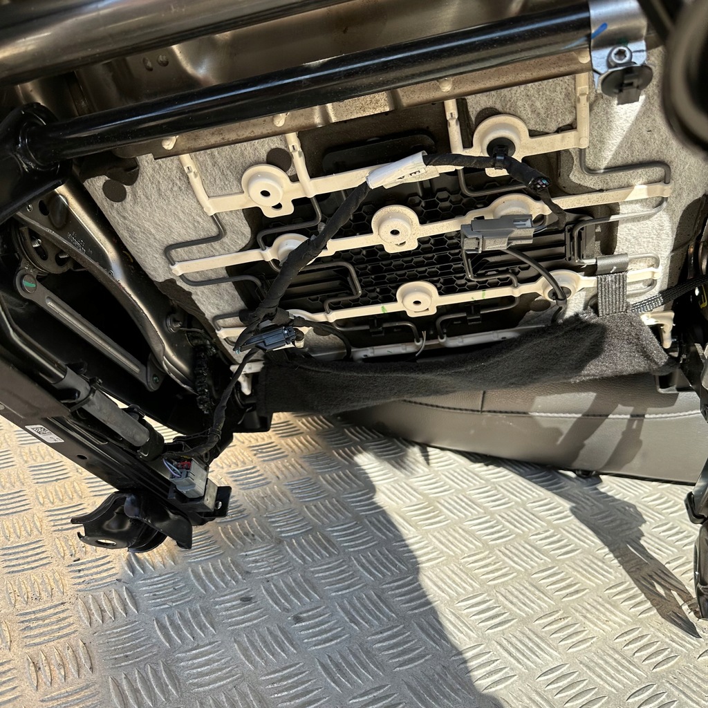 фото №8, Сидіння заднє сидіння напівшкіра jeep compass ii 2018 rok