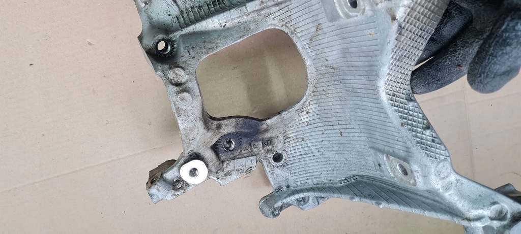 фото №9, A4 b9 8w кронштейн кронштейн кронштейн подрамник левая левый перед 8w0399295e a5 8w