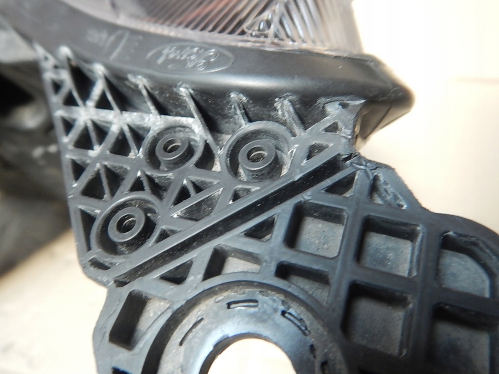 Фара праві перед ford focus mk4 рестайлінг  led європа Недорого