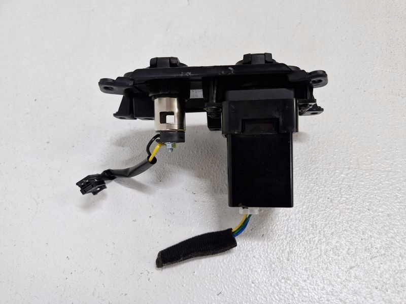 фото №3, Kia sportage iv 4 роз'єм прикурювача usb задня 96125-c5010