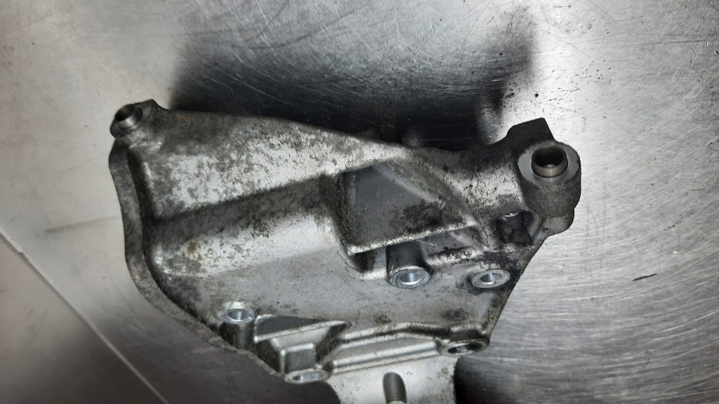 фото №5, Кронштейн генератора 31316673 volvo xc60 s80 v70 iii 2.0d