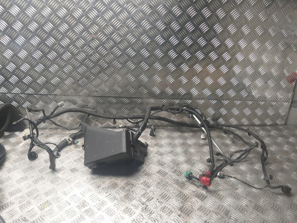 фото №1, Subaru outback 2.0 d корпус запобіжників 03-09