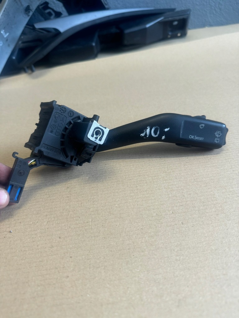 фото №1, Переключатель дворник p octavia ii 1k0953519a