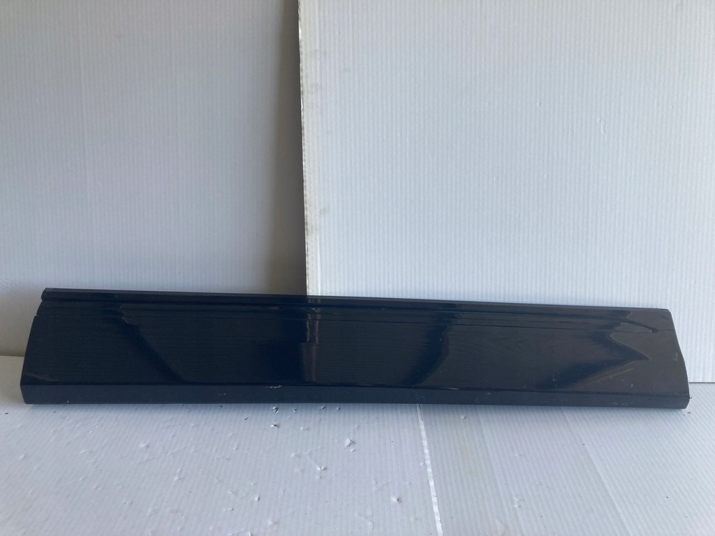 фото №1, Audi q8 sq8 молдинг двері права перед 4m8853060d