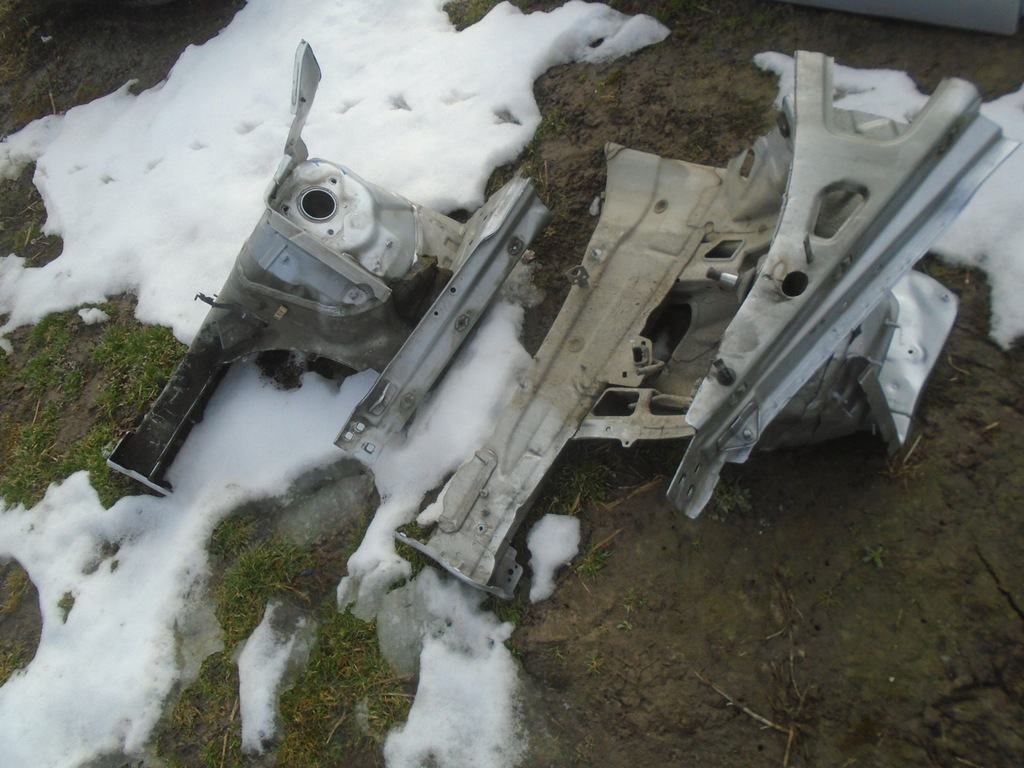 фото №1, Mercedes w251 r-klas чверть лонжерон перед 775