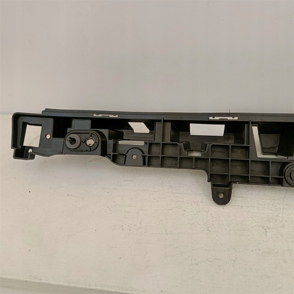 Кронштейн  кронштейн задній opel astra l 9840170880 в Україні