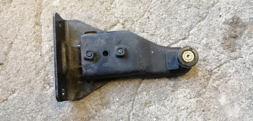 фото №1, Kia carnival ii 06-14 ролик ползунок правый задняя дверь