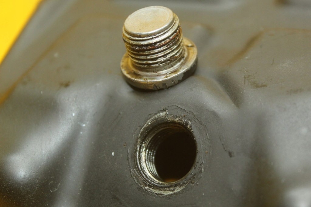 Поддон масляная renault megane v gt qashqai 1.2 tce 111113203a Киев