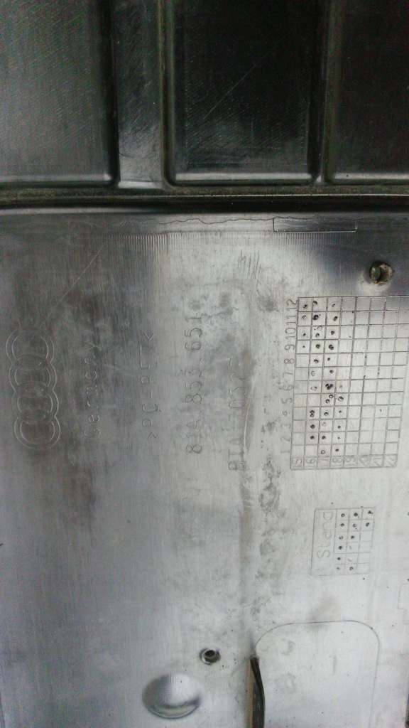 Audi q2 решітка радіатора решітка  радіатора szary 81a853651 Ціна