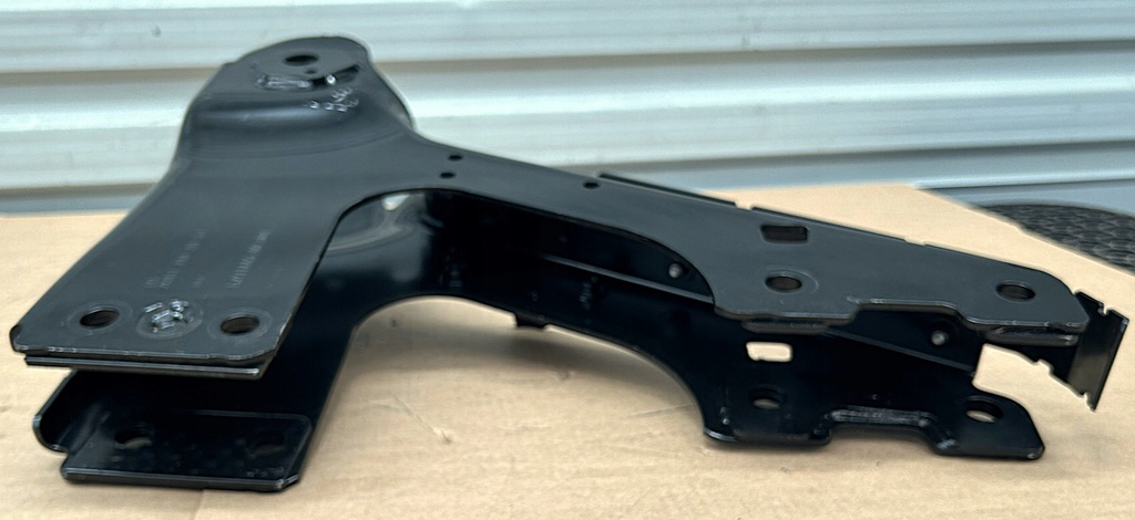 фото №5, Кронштейн кронштейн підвіска кабіни mercedes arocs mp4 mp5 a9613102658