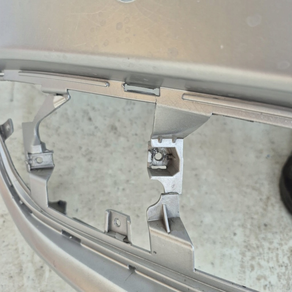 Купити Opel insignia a 1 1 рестайлінг  13-17 бампер перед передній sprysk pdc