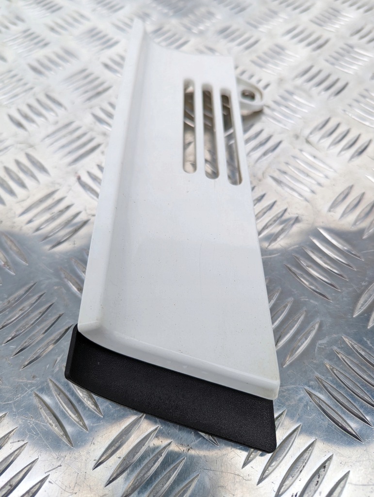 фото №2, Панель заглушка решётка scania ntg левая сторона