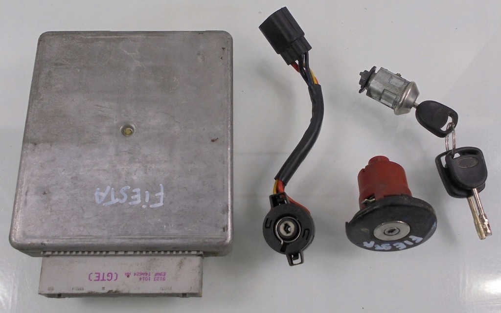 фото №1, Ford fiesta mk3 95 r набір стартовий блок керування