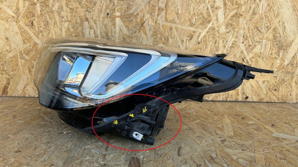 фото №12, Лампа правая передняя opel 13467967 0.02l дизель 2018